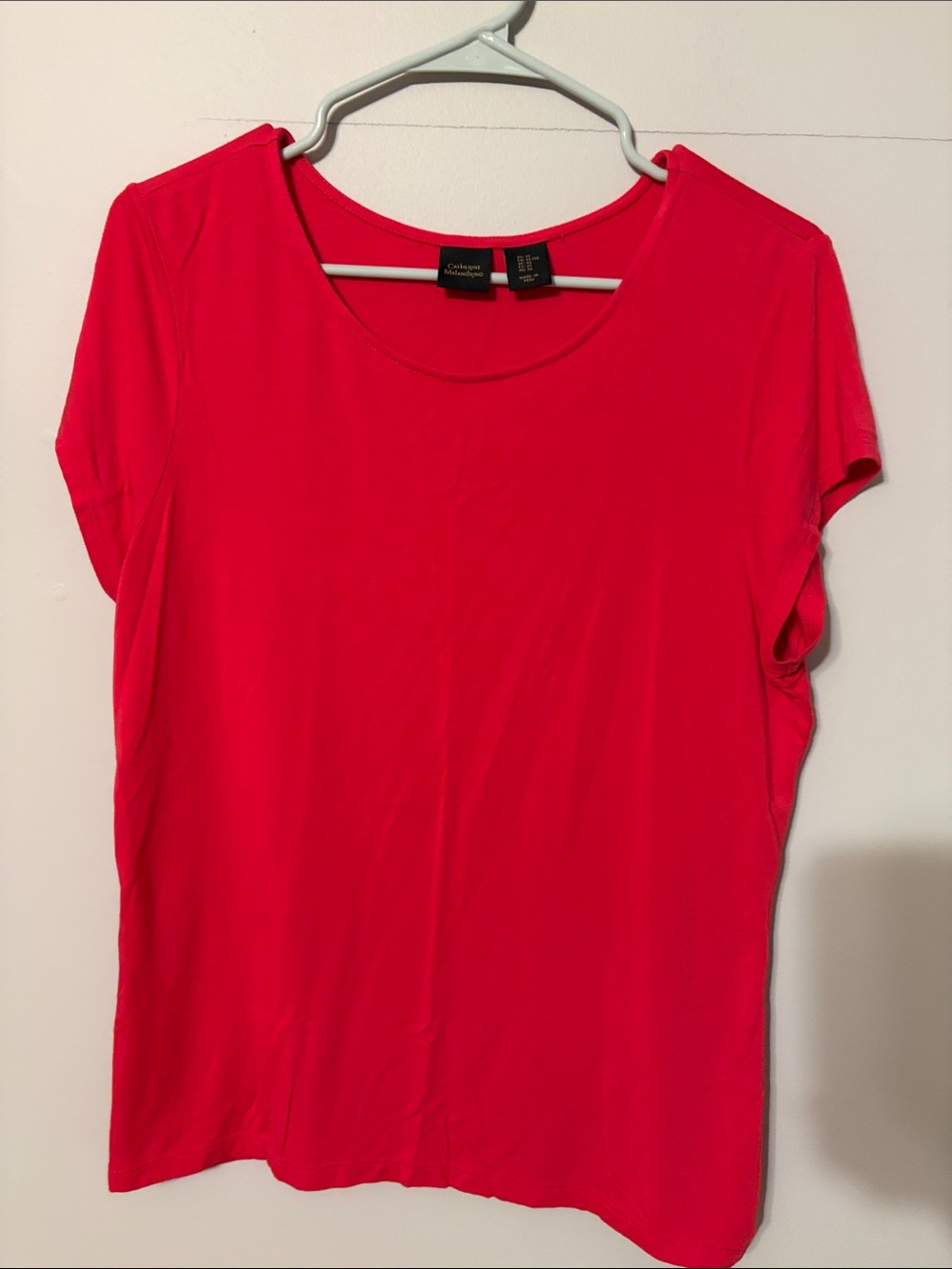Catherine Malandrino vibrant red. Short Sleeve Scoop Neck Tee. XL. Modal/spandex
